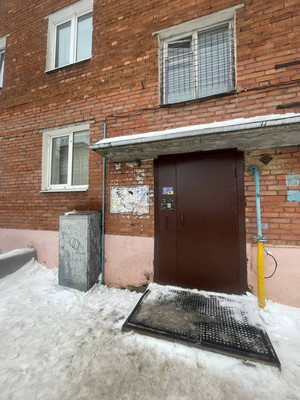 Продам однокомнатную (1-комн.) квартиру, Десятинная ул, 8, Великий Новгород г