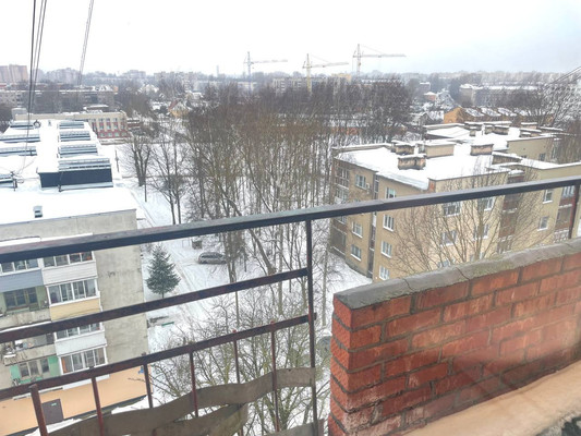 Продам однокомнатную (1-комн.) квартиру, Десятинная ул, 8, Великий Новгород г