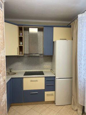 Продам однокомнатную (1-комн.) квартиру, Осенний б-р, 2, Москва г