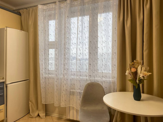 Продам однокомнатную (1-комн.) квартиру, Осенний б-р, 2, Москва г