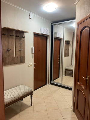 Продам однокомнатную (1-комн.) квартиру, Осенний б-р, 2, Москва г