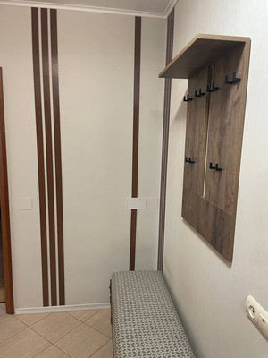 Продам однокомнатную (1-комн.) квартиру, Осенний б-р, 2, Москва г