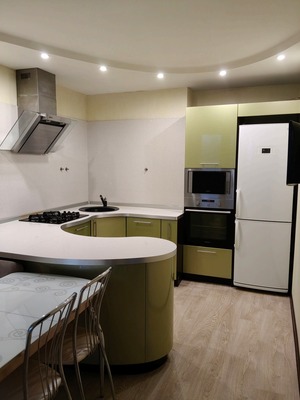 Продам трехкомнатную (3-комн.) квартиру, Маршала Казакова ул, 8к1, Нижний Новгород г