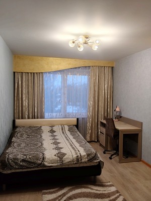 Продам трехкомнатную (3-комн.) квартиру, Маршала Казакова ул, 8к1, Нижний Новгород г