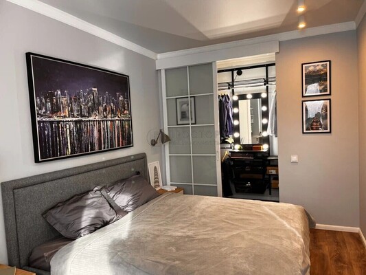 Продам двухкомнатную (2-комн.) квартиру, Угловой пер, 21, Москва г