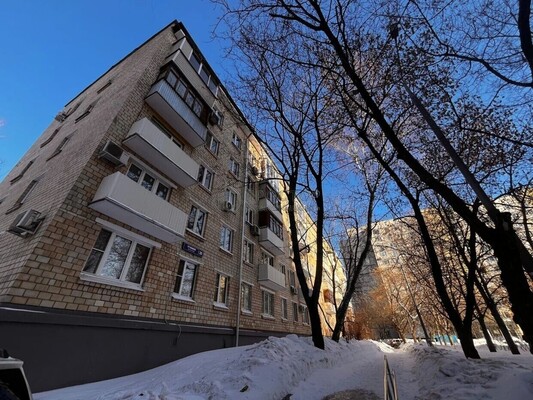 Продам двухкомнатную (2-комн.) квартиру, Угловой пер, 21, Москва г