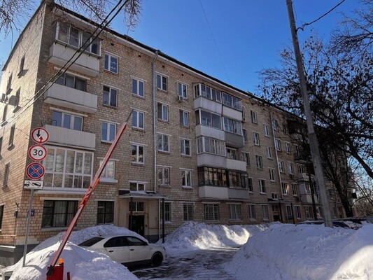 Продам двухкомнатную (2-комн.) квартиру, Угловой пер, 21, Москва г