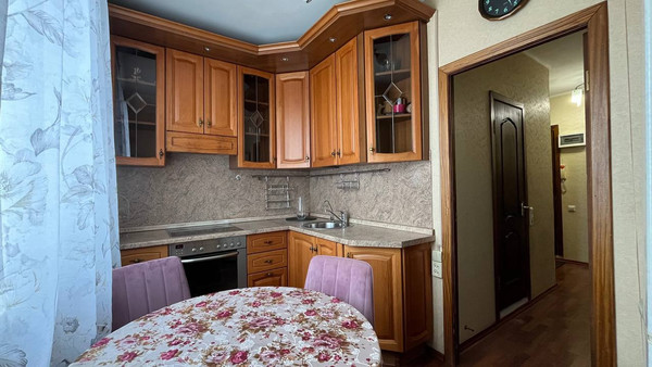 Сдам однокомнатную (1-комн.) квартиру, Авиаторов ул, 30, Москва г