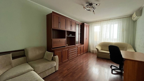 Сдам однокомнатную (1-комн.) квартиру, Авиаторов ул, 30, Москва г