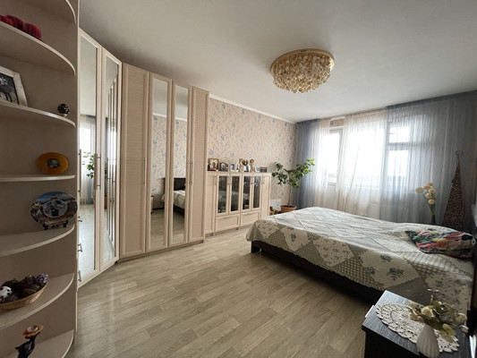 Продам трехкомнатную (3-комн.) квартиру, Солнечная ул, 15, Говорово д