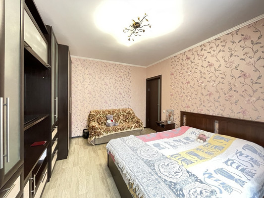 Продам трехкомнатную (3-комн.) квартиру, Солнечная ул, 15, Говорово д