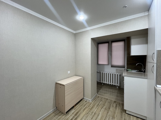 Продам трехкомнатную (3-комн.) квартиру, Т.Идарова ул, 211, Нальчик г