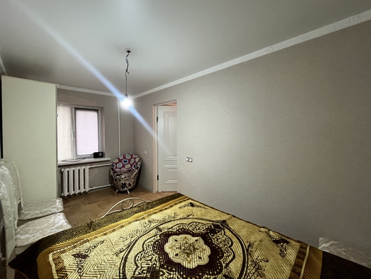 Продам трехкомнатную (3-комн.) квартиру, Т.Идарова ул, 211, Нальчик г