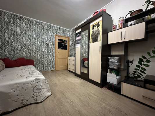 Продам многокомнатную квартиру, Будапештская ул, 14к1, Санкт-Петербург г