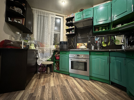 Продам многокомнатную квартиру, Будапештская ул, 14к1, Санкт-Петербург г