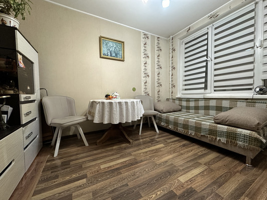 Продам многокомнатную квартиру, Будапештская ул, 14к1, Санкт-Петербург г