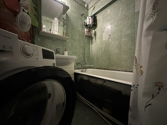 Продам многокомнатную квартиру, Будапештская ул, 14к1, Санкт-Петербург г