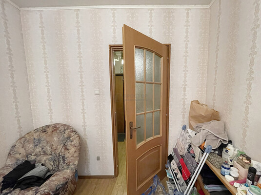 Продам трехкомнатную (3-комн.) квартиру, Гарибальди ул, 15к2, Москва г