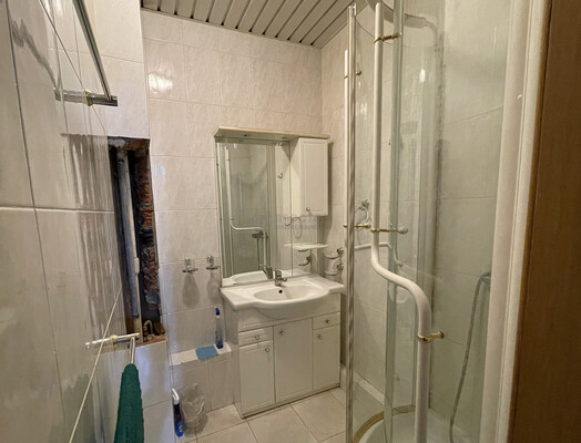 Продам трехкомнатную (3-комн.) квартиру, Гарибальди ул, 15к2, Москва г