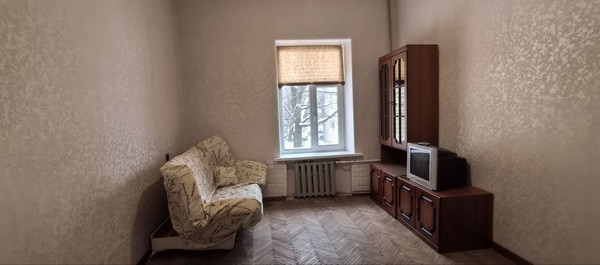 Продам комнату в 4-комн. квартире, Большеохтинский пр-кт, 25/5, Санкт-Петербург г