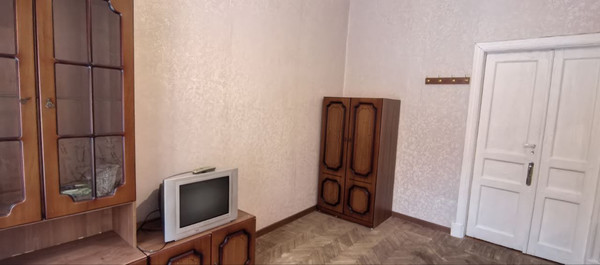 Продам комнату в 4-комн. квартире, Большеохтинский пр-кт, 25/5, Санкт-Петербург г