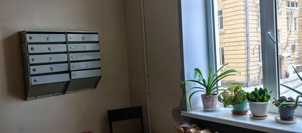 Продам комнату в 4-комн. квартире, Большеохтинский пр-кт, 25/5, Санкт-Петербург г