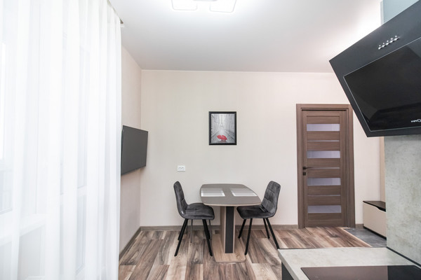 Продам однокомнатную (1-комн.) квартиру, Самаровская ул, 6к2, Ханты-Мансийск г