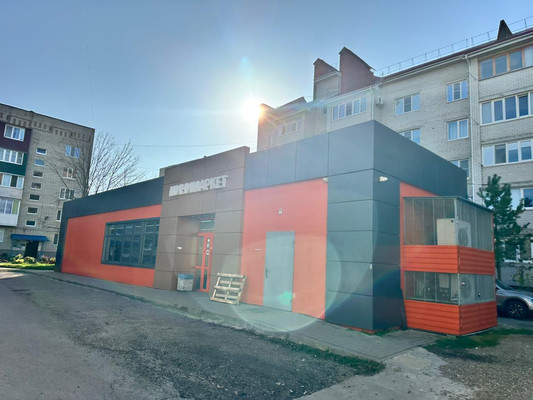 Продам трехкомнатную (3-комн.) квартиру, Октябрьская ул, 97а, Тихорецк г