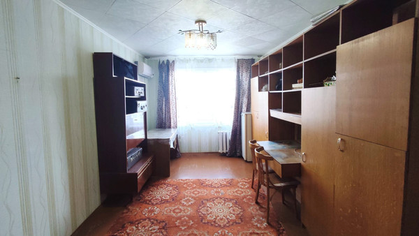 Продам трехкомнатную (3-комн.) квартиру, Военный городок ул, 89, Тихорецк г