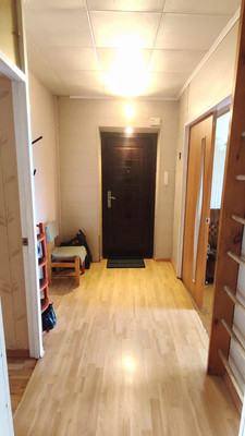 Продам трехкомнатную (3-комн.) квартиру, Военный городок ул, 89, Тихорецк г