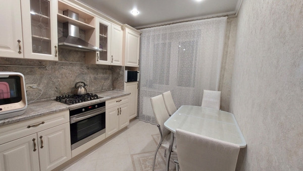 Продам однокомнатную (1-комн.) квартиру, Дубравная ул, 2д, Казань г