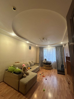 Продам трехкомнатную (3-комн.) квартиру, Еременко ул, 66к8, Ростов-на-Дону г