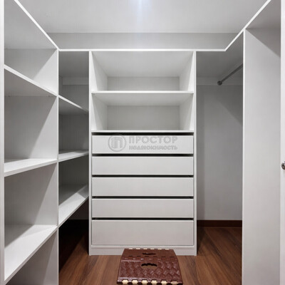 Продам однокомнатную (1-комн.) квартиру, Новочеркасский б-р, 36, Москва г