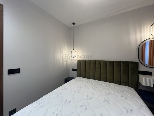 Продам однокомнатную (1-комн.) квартиру, Новочеркасский б-р, 36, Москва г