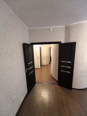 Продам трехкомнатную (3-комн.) квартиру, Новгородская ул, 5к1, Москва г