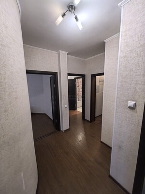 Продам трехкомнатную (3-комн.) квартиру, Новгородская ул, 5к1, Москва г