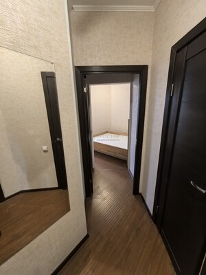 Продам трехкомнатную (3-комн.) квартиру, Новгородская ул, 5к1, Москва г