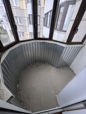 Продам трехкомнатную (3-комн.) квартиру, Новгородская ул, 5к1, Москва г