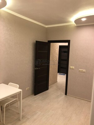 Продам двухкомнатную (2-комн.) квартиру, Абрамцевская ул, 4к2, Москва г