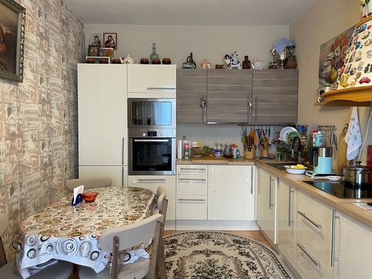 Продам двухкомнатную (2-комн.) квартиру, Днепропетровская ул, 25к1, Москва г