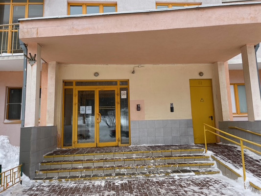 Продам двухкомнатную (2-комн.) квартиру, Днепропетровская ул, 25к1, Москва г