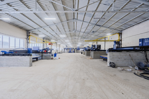 Сдам склад 1 100 м2, Свободы ул, 20, Арамиль г