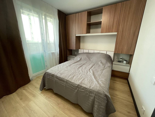 Сдам двухкомнатную (2-комн.) квартиру, Западный Обход ул, 45к6, Краснодар г