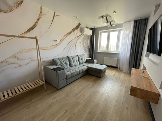 Сдам двухкомнатную (2-комн.) квартиру, Западный Обход ул, 45к6, Краснодар г