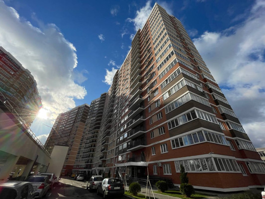 Сдам двухкомнатную (2-комн.) квартиру, Западный Обход ул, 45к6, Краснодар г