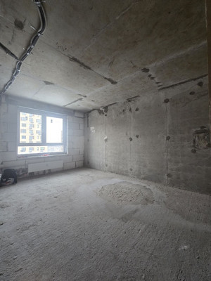 Продам трехкомнатную (3-комн.) квартиру, Новомосковская ул, 1к3, Москва г