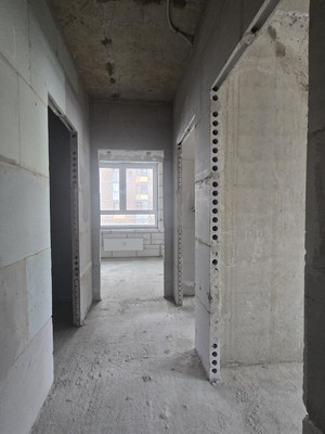 Продам трехкомнатную (3-комн.) квартиру, Новомосковская ул, 1к3, Москва г