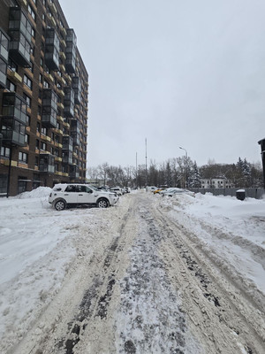 Продам трехкомнатную (3-комн.) квартиру, Новомосковская ул, 1к3, Москва г