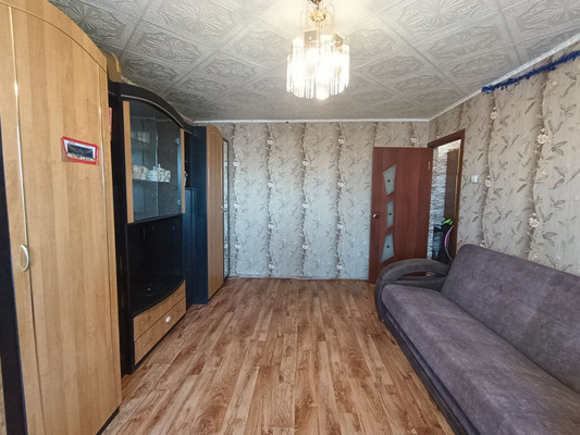 Продам двухкомнатную (2-комн.) квартиру, Шаронова ул, 25, Ишим г