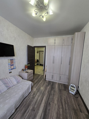 Продам однокомнатную (1-комн.) квартиру, Зеленые аллеи б-р, 18, Видное г